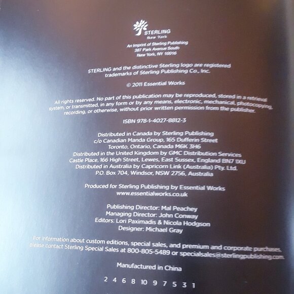 2011 Taylor Swift Hardcover Book - Picture 8 of 16